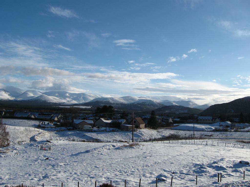Holiday House Kinveachy Aviemore Eksteriør bilde